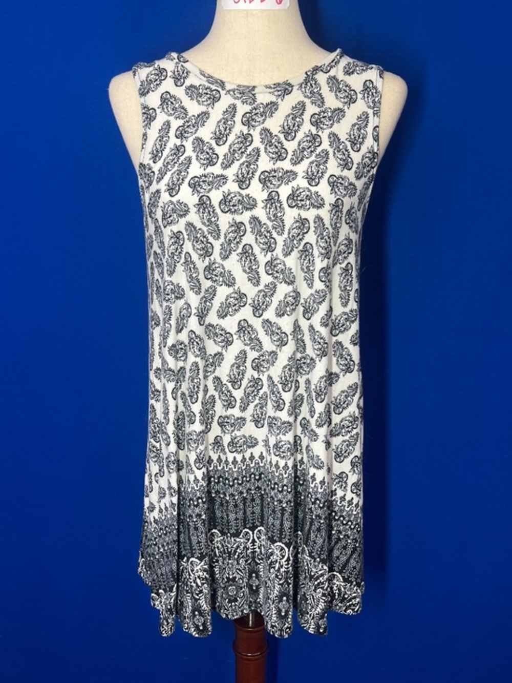 |•FEVER•| White & Navy Super Soft Casual Summer Dress Size Small